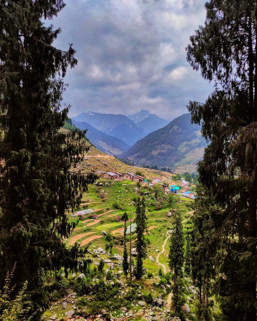 rajgundha valley trek