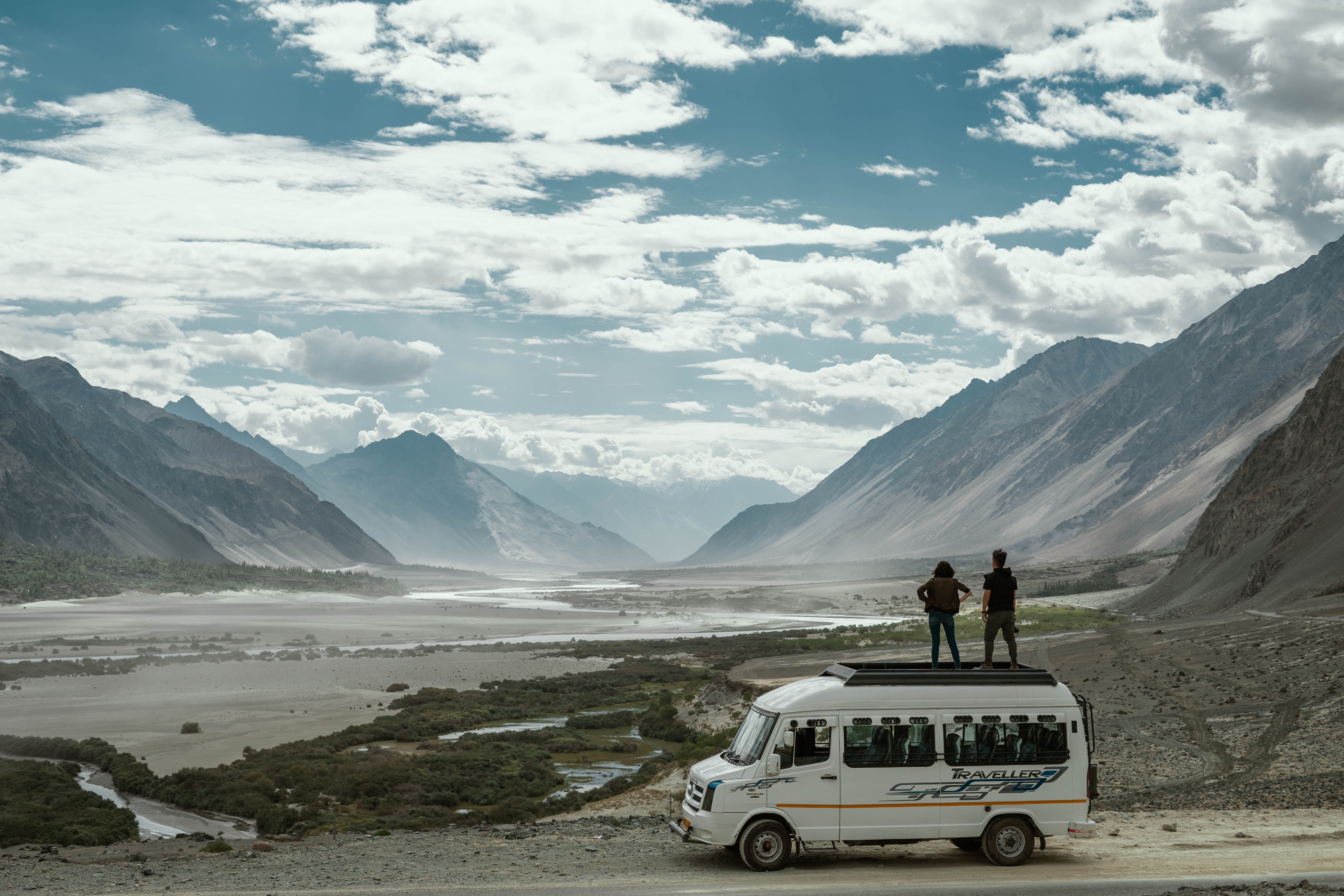 leh-ladakh-traveller view