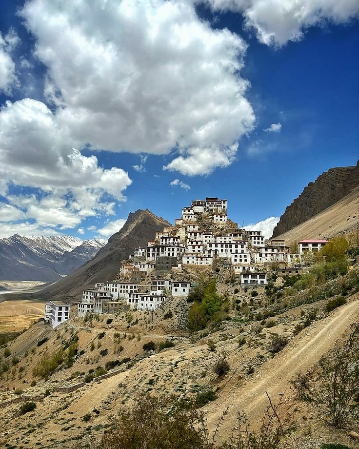 Manali Spiti bike trip with Jibhi Kinnaur route